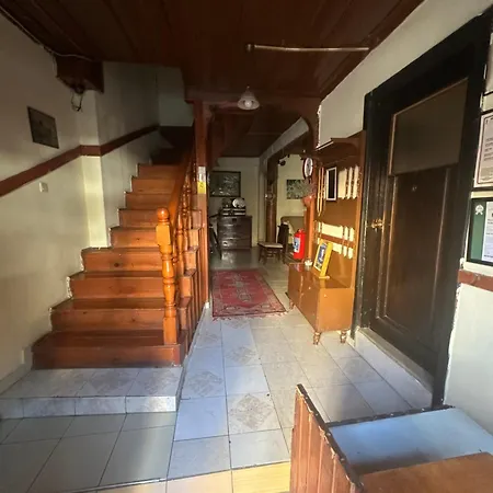 Kont Guest house 2*
