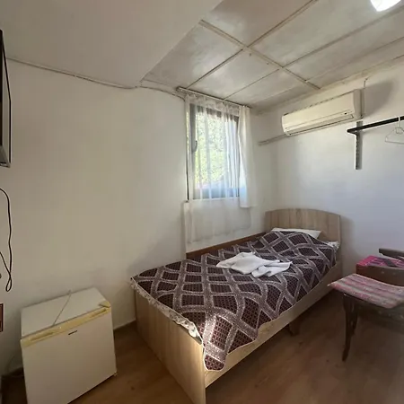 Kont Guest house 2*